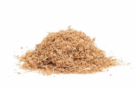 VENTE DE SCIURE, CALAGE, ET CHEVRONS EN BOIS ✔ Sciure de bois : Idéale pour l’aménagement, le paillage ou comme combustible. .