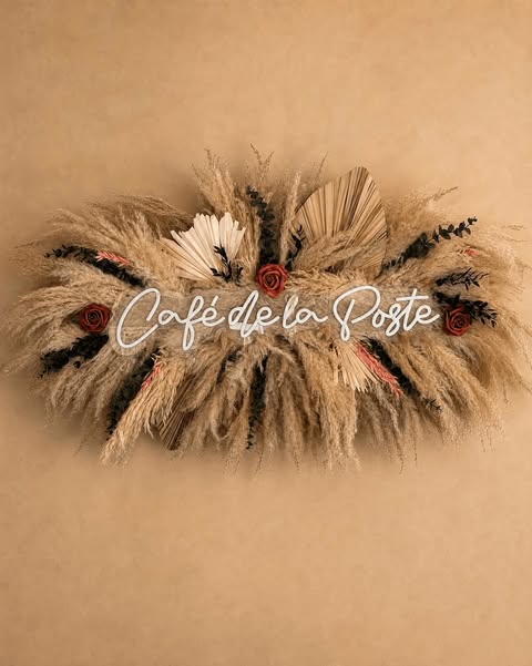 Et parfois, ça se transforme en soirée Gipsy, karaoké... plusieurs fois par mois, le Café de la Poste se met en mode soirée à thème.