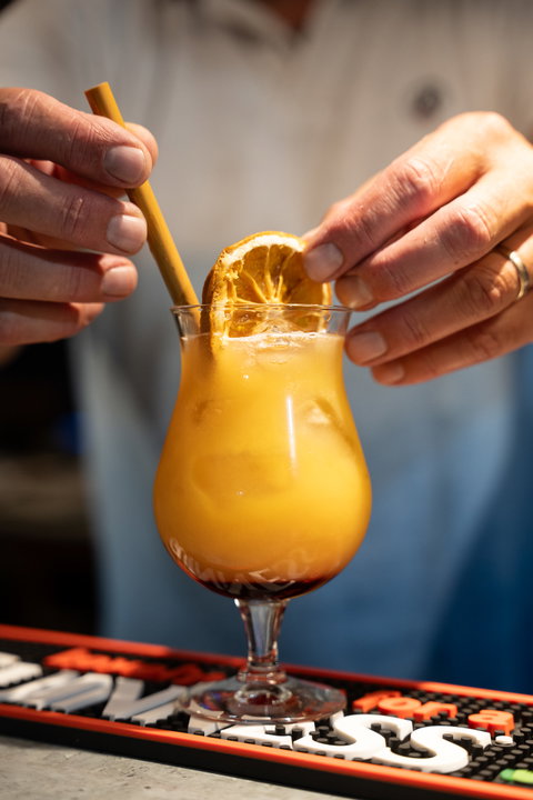 Nos Cocktails “ Chaque jour Fred vous propose un cocktail maison pour faire pétiller vos papilles 🍹 ” Découvrez nos cocktails Découvrez nos
