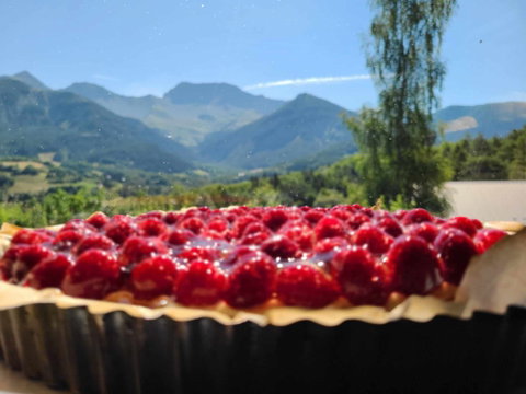 Nos Gloutonneries “ La gourmandise, source inépuisable de bonheur… ” Découvrez nos plaisirs sucrés