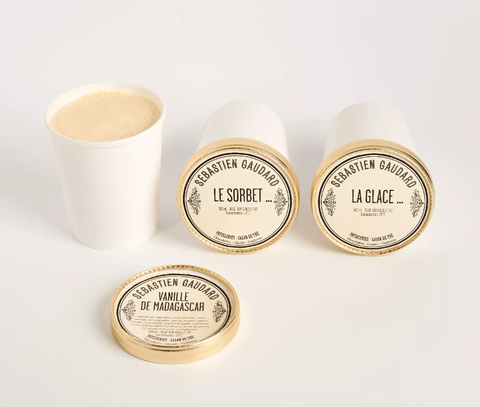 Our artisanal ice creams are made with top-quality ingredients, for a unique taste experience.