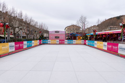 PATINOIRE CONTACTEZ-NOUS