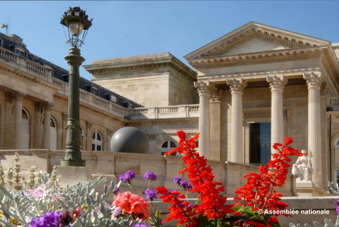 Groupes d’amitié parlementaires Membre des groupes France–Liban et France–Israël , je contribue à tisser des liens solides entre nos pays dans une