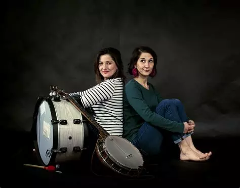 17H30 CARAMEL ET CACHICHI Concert jeune public En savoir plus