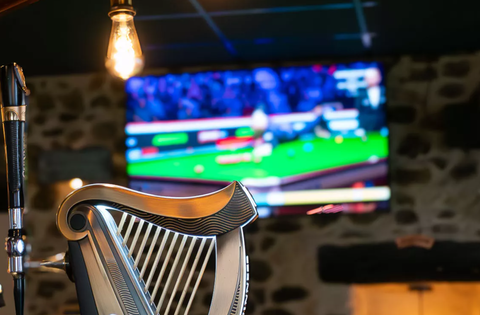 DIFFUSION DES MATCHS À l'Étoile, nous sommes fiers d'être votre destination incontournable pour la diffusion des matchs de rugby en direct sur