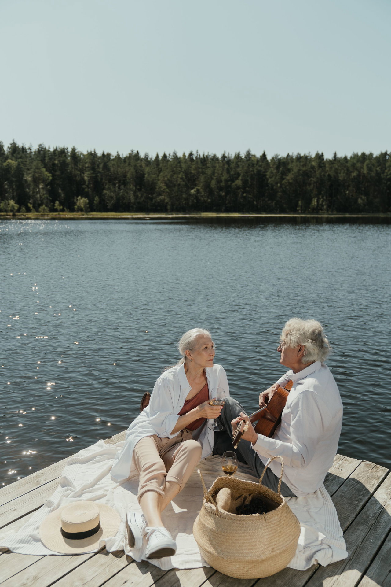 Appareil auditif et été à Martillac : soleil, eau, chaleur