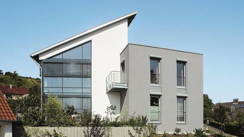 Installer des fenêtres en PVC blanc sur mesure à Gap dans les Hautes Alpes À Gap, dans les Hautes Alpes, découvrez avec ADP Fermetures une solution