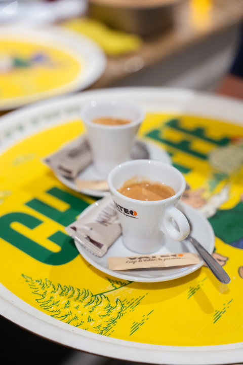 Le café du matin (6h - 11h) Dès l'aube, notre équipe chaleureuse et accueillante est prête à réveiller vos sens.