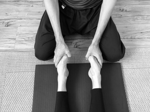 Laissez-vous transporter par des techniques ancestrales de massage pour retrouver l'harmonie du corps et de l'esprit.