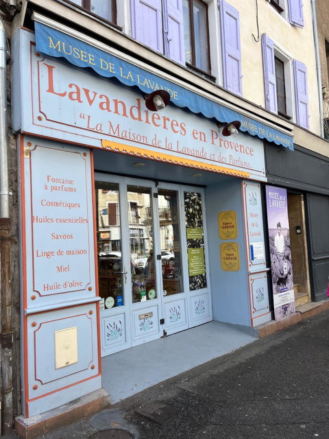 Les Lavandières en Provence Découvrir