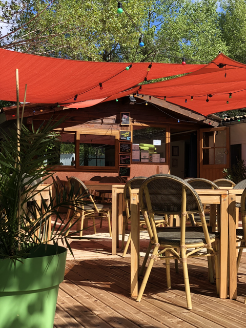 DES SERVICES DE PROXIMITÉ Bienvenue au Camping La Rivière à Annot !