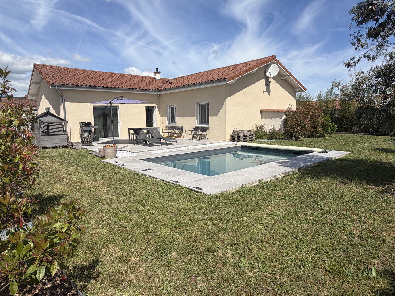 Maison à vendre - (Champdieu 42600) - 372 000 € FAI