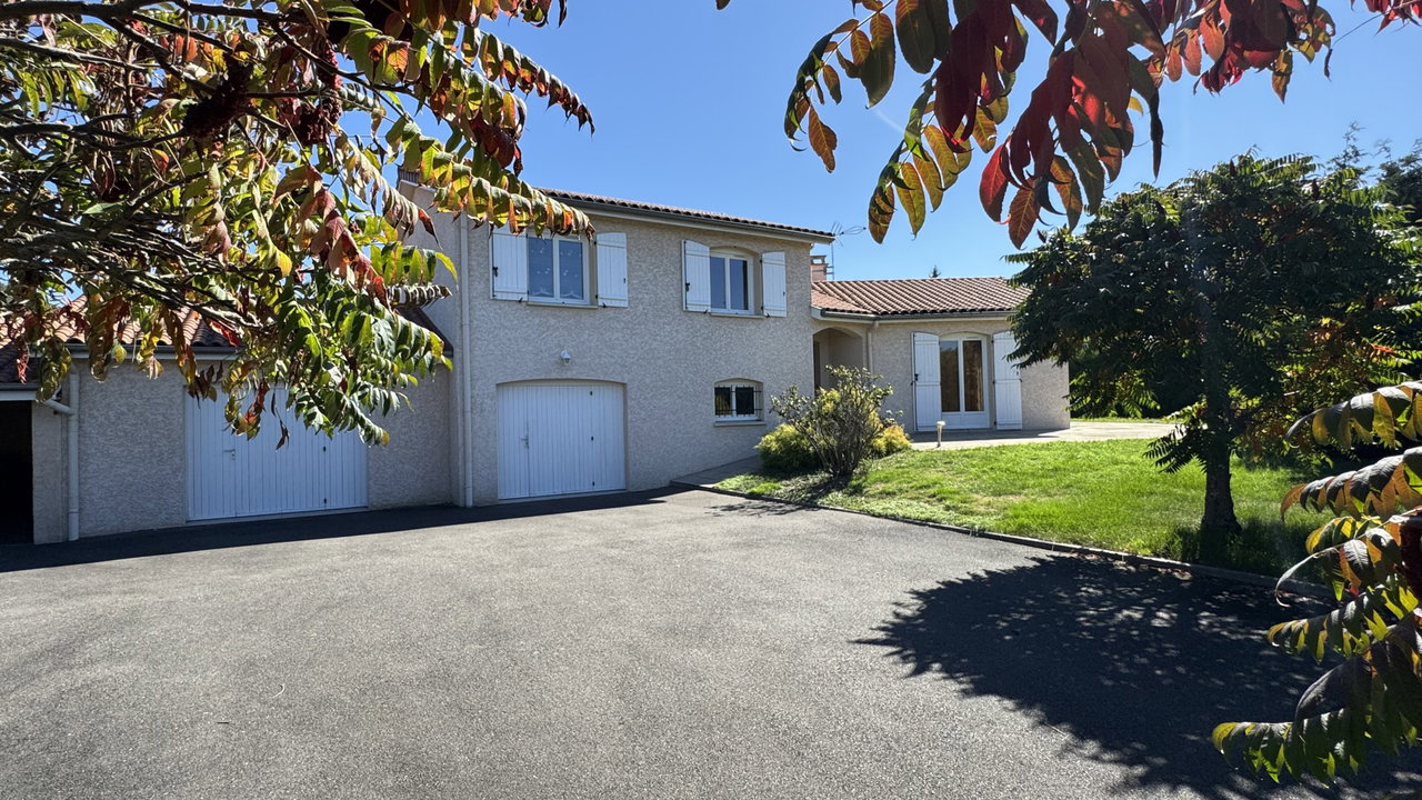 Maison à vendre - secteur Saint Just Saint Rambert (Saint Rambert) - 360 000 € FAI