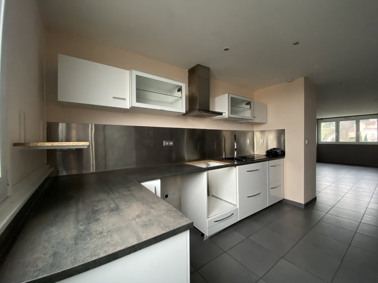 Appartement Saint-Etienne - Secteur La Métare - 80 000 € FAI