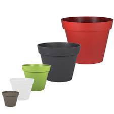 LOT DE PALETTES DE POTERIE PRIX SACRIFIES ATTENTION QUANTITE LIMITEE A DECOUVRIR EN MAGASIN