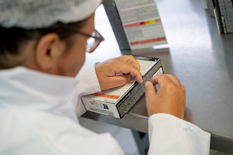 Conditionnement L'atelier Conditionnement & Recyclage de l'ESAT propose le conditionnement de produits alimentaires et non alimentaires, le tri et le