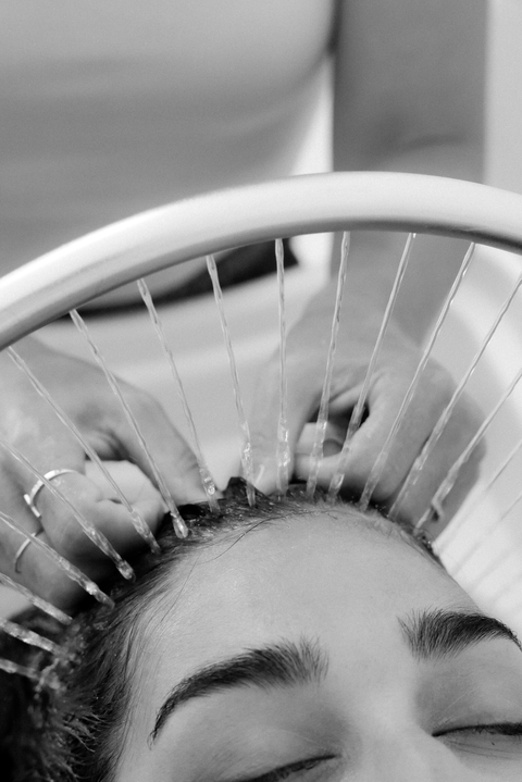 Un rituel capillaire pensé pour offrir à vos cheveux une véritable parenthèse de beauté et de bien-être.