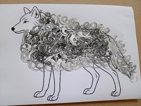 MS : je trace des boucles pour former les poils du loup. modèle-loup-boucles