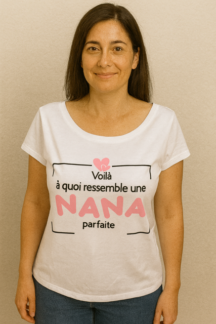 T-shirt femme "Voilà à quoi ressemble une nana parfaite" 