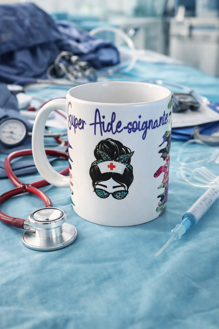  ☕ Mug blanc « Super aide-soignante »