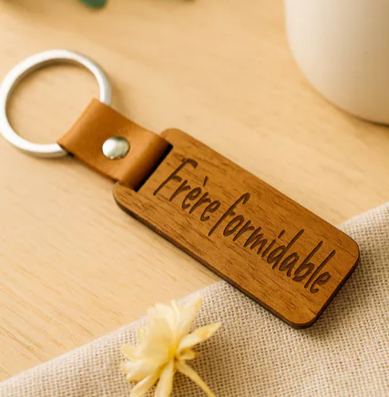 🗝️ Porte-clés en bois « Frère formidable »