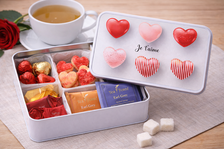 Boîte de rangement personnalisée – “Je t’aime” (Design 6 cœurs) ❤️🍬
