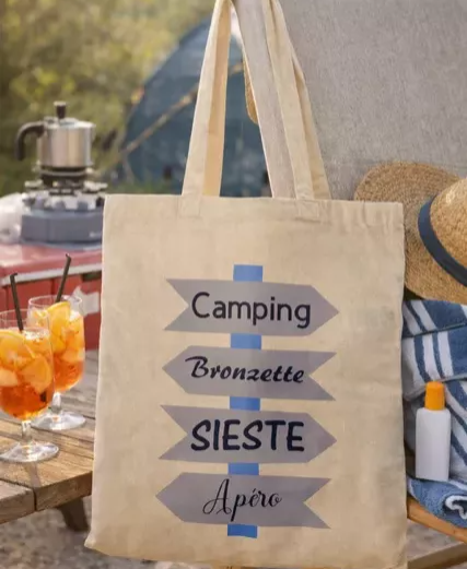 Tote Bag – “Camping, bronzette, sieste, apéro” 🌞🍹