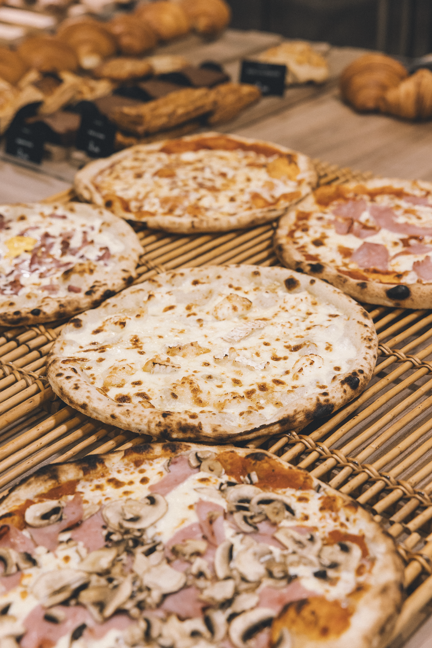 LES PIZZAS